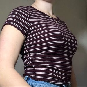 BURGUNDY STRIPPED FITTED T— GARAGE— MEDIUM